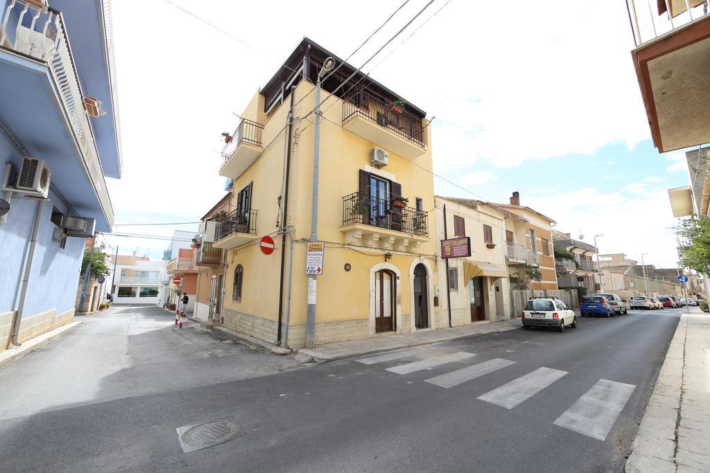 Willa Casa Zafarani Marina di Ragusa Pokój zdjęcie